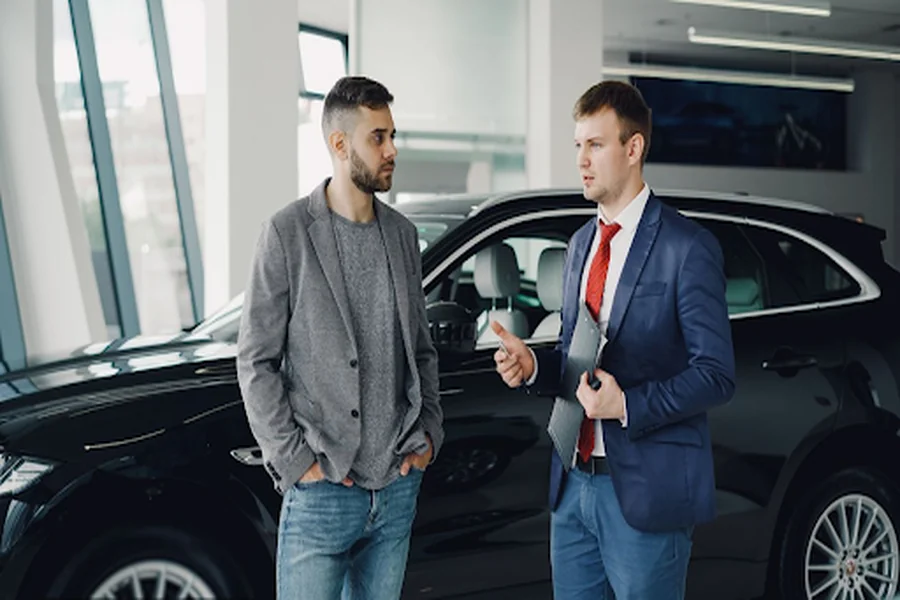 Tweedehands auto vs nieuwe auto: wat is slimmer in Nederland Tweedehands auto vs nieuwe
